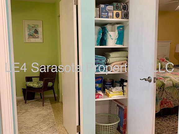 2nd image of 536 Lafayette Ct