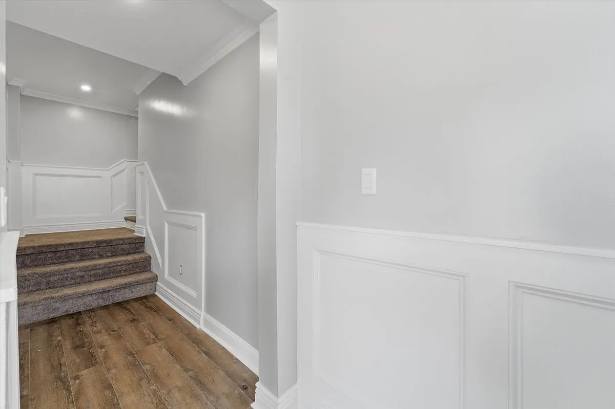 4 bed, $3,950 — Photo 4