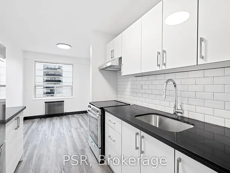600 Eglinton Ave W #209 — Photo 10