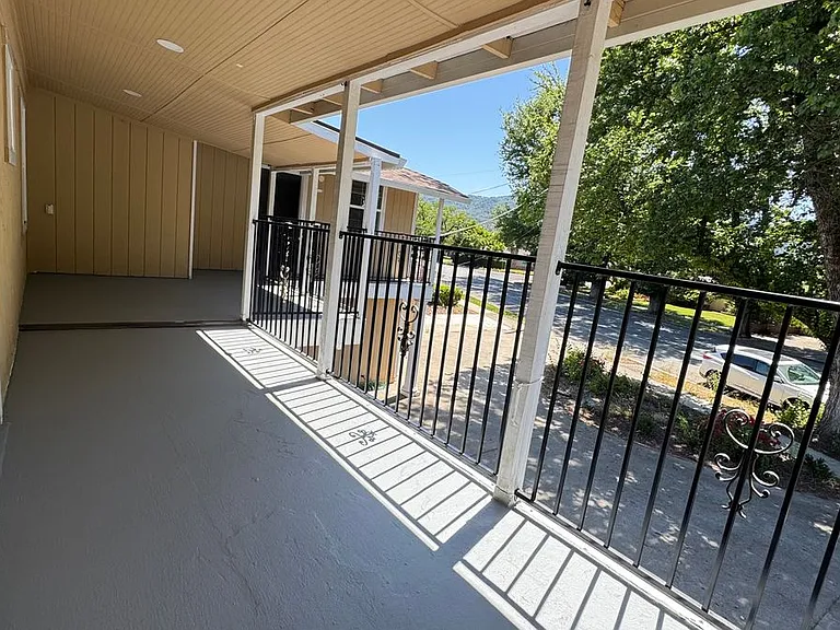 7610 Miller Ave — Photo 15