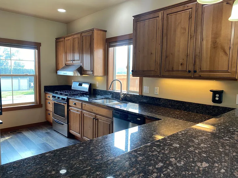 566 Village Dr — Photo 9