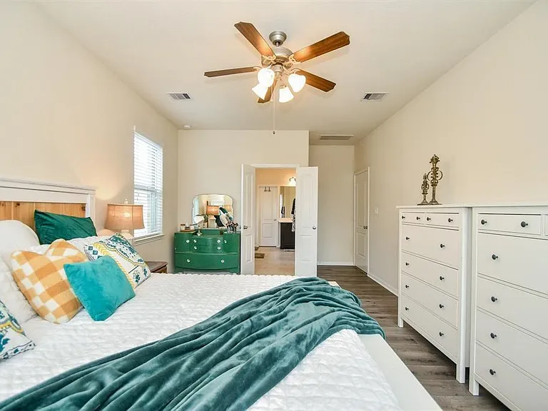 2214 Granite Park Ln — Photo 13