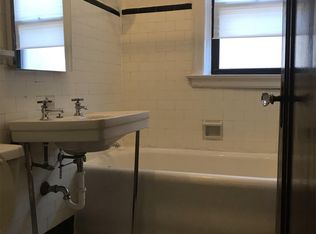 1641 W 83rd St APT 210, Chicago, IL 60620