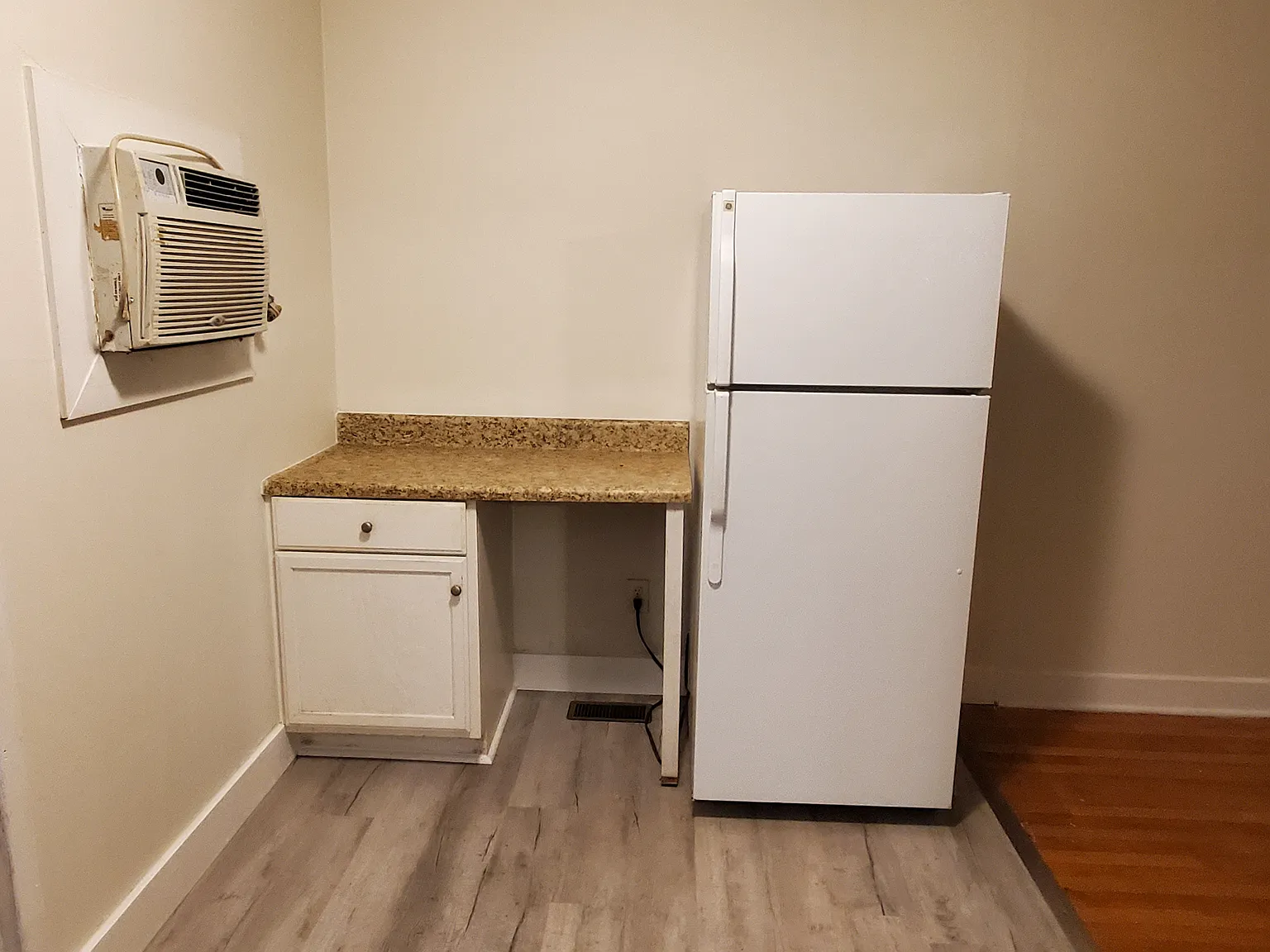 419 W Horah St — Photo 3