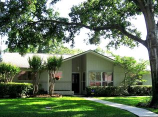 6159 Chevy Chase Dr, Houston, TX 77057