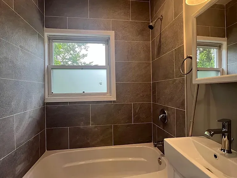 87 Wessington Ave #3 — Photo 2