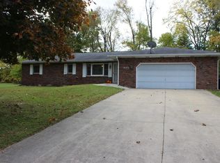 1927 La Vista Dr, Warsaw, IN