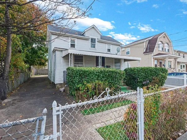 160-18 128th Avenue image 3 of 6