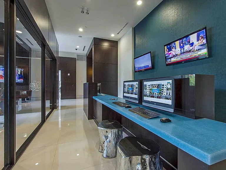 PearlWashington_computer-1