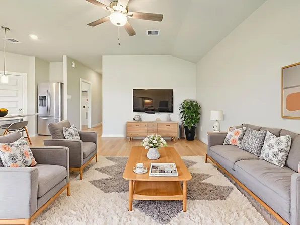 29023 Farmhouse Estates Dr, Waller, TX 77484