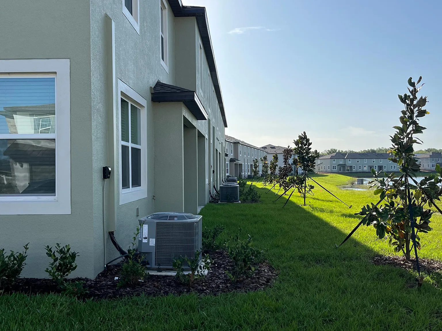 3 bed, 1801 sqft, $2,299 — Photo 4