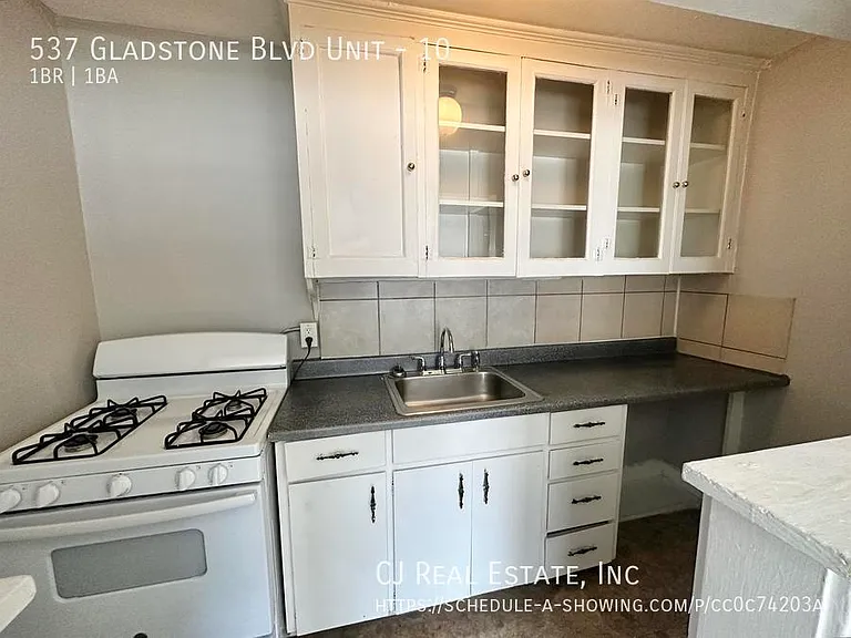 537 Gladstone Blvd #10 — Photo 8