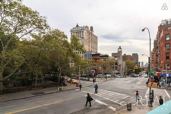 Rented by REAL New York | media 25