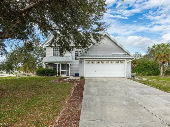 3736 Teakwood St, Fort Myers, FL 33905