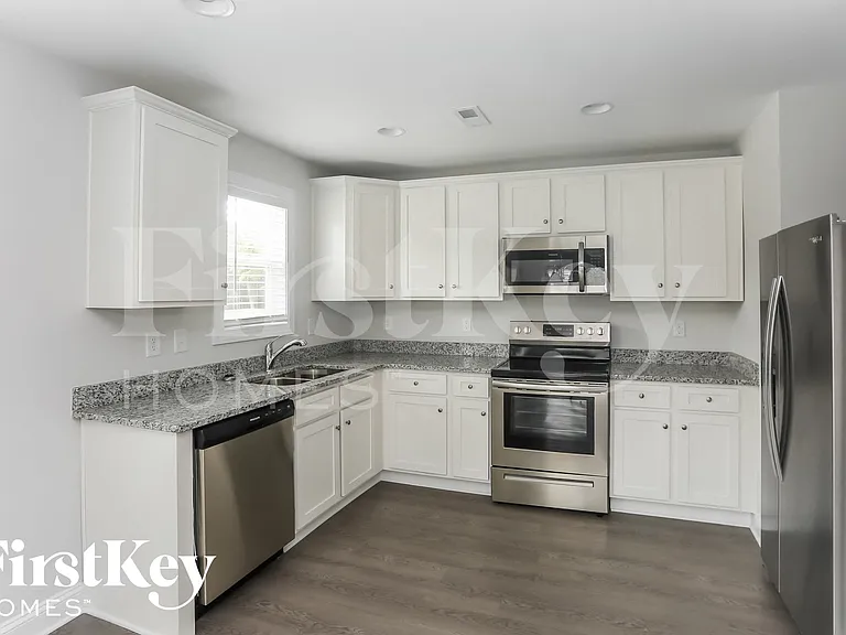 2519 No Mans Ave — Photo 6