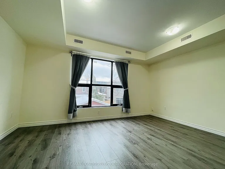 721 Danforth Ave #2A — Photo 3