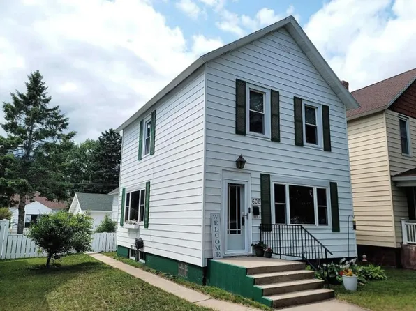 606 S 16th St, Escanaba, MI 49829