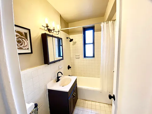 Rented by Douglas Elliman | media 14