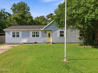 712 Conifer Cir, Jacksonville, NC 28540
