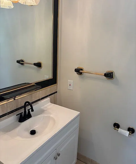 127 Stockton Ave — Photo 14