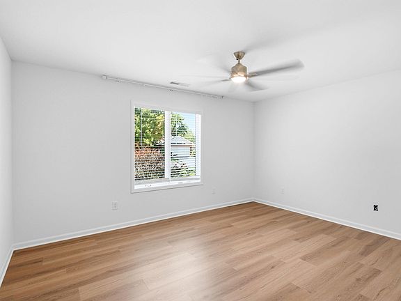 5th image of 3711 Shadow Glen Ct