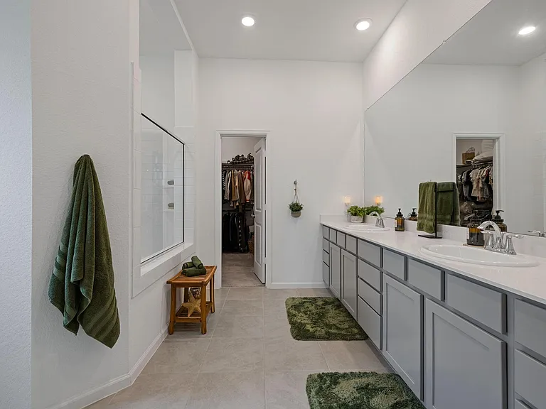 18323 Tiger Flowers Dr — Photo 21