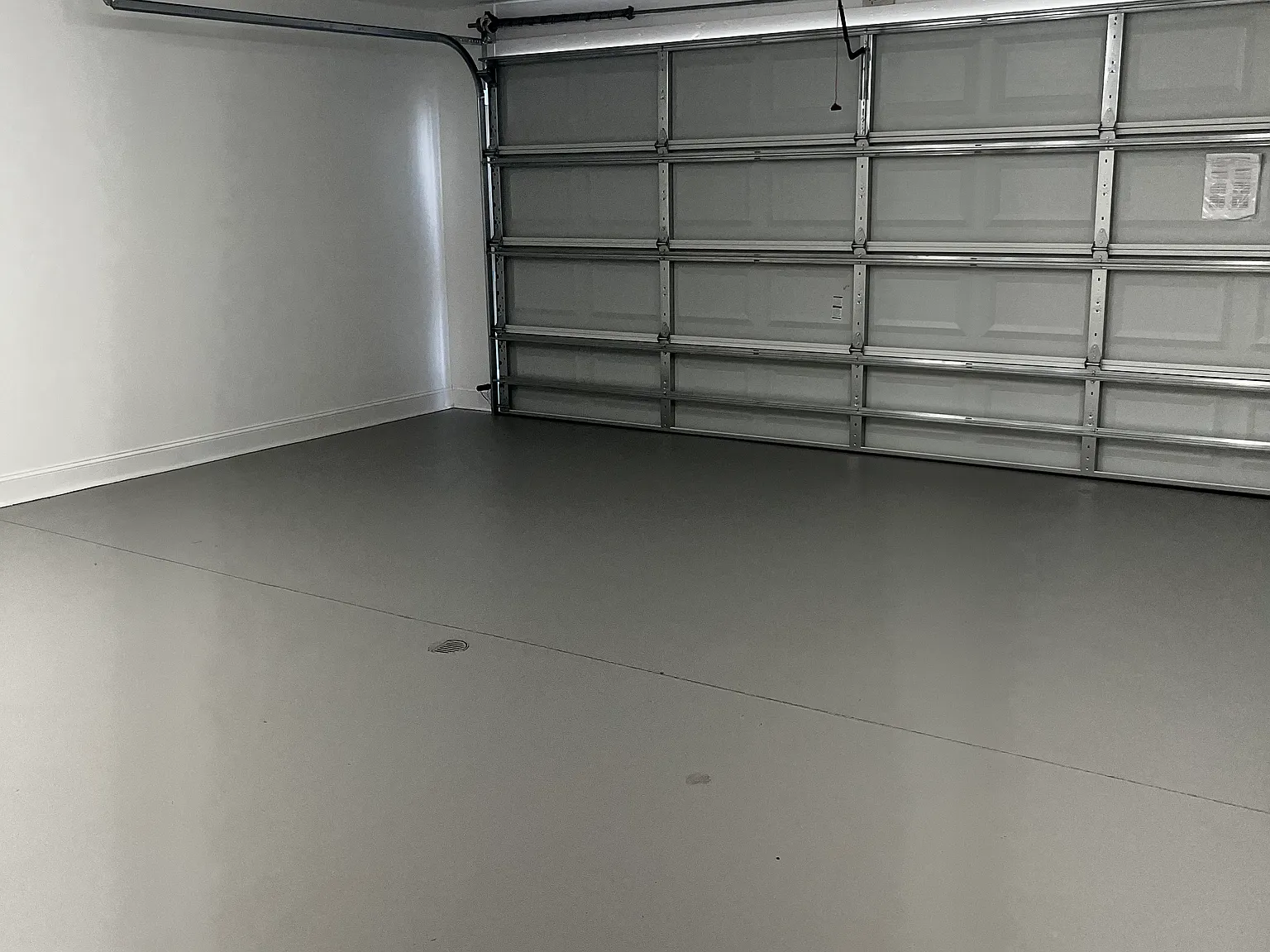 5 bed, 2561 sqft, $2,450 — Photo 4