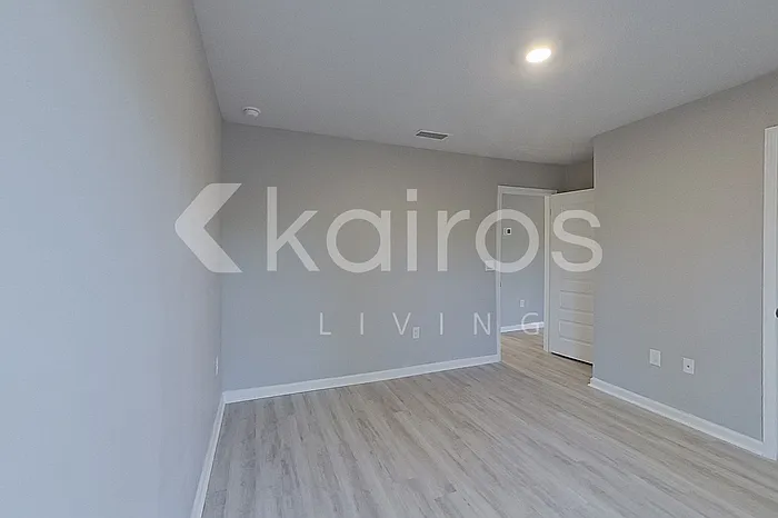 4816 Malay Cir — Photo 14