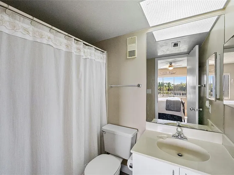1515 Pinellas Bayway S #7 — Photo 16
