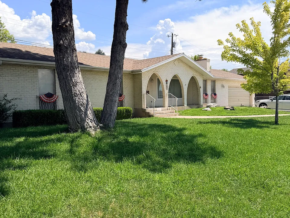 1262 N Wasatch Dr #B