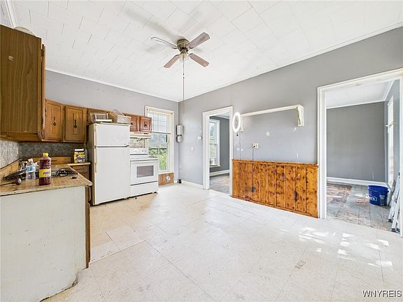 14th image of this home