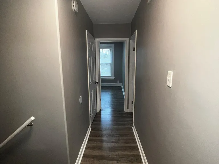 709 N Laramie Ave — Photo 12