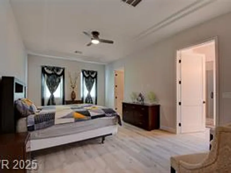 5534 Stormy Night Ct — Photo 15