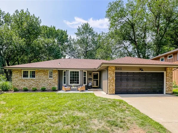 8415 W 90th St, Overland Park, KS 66212