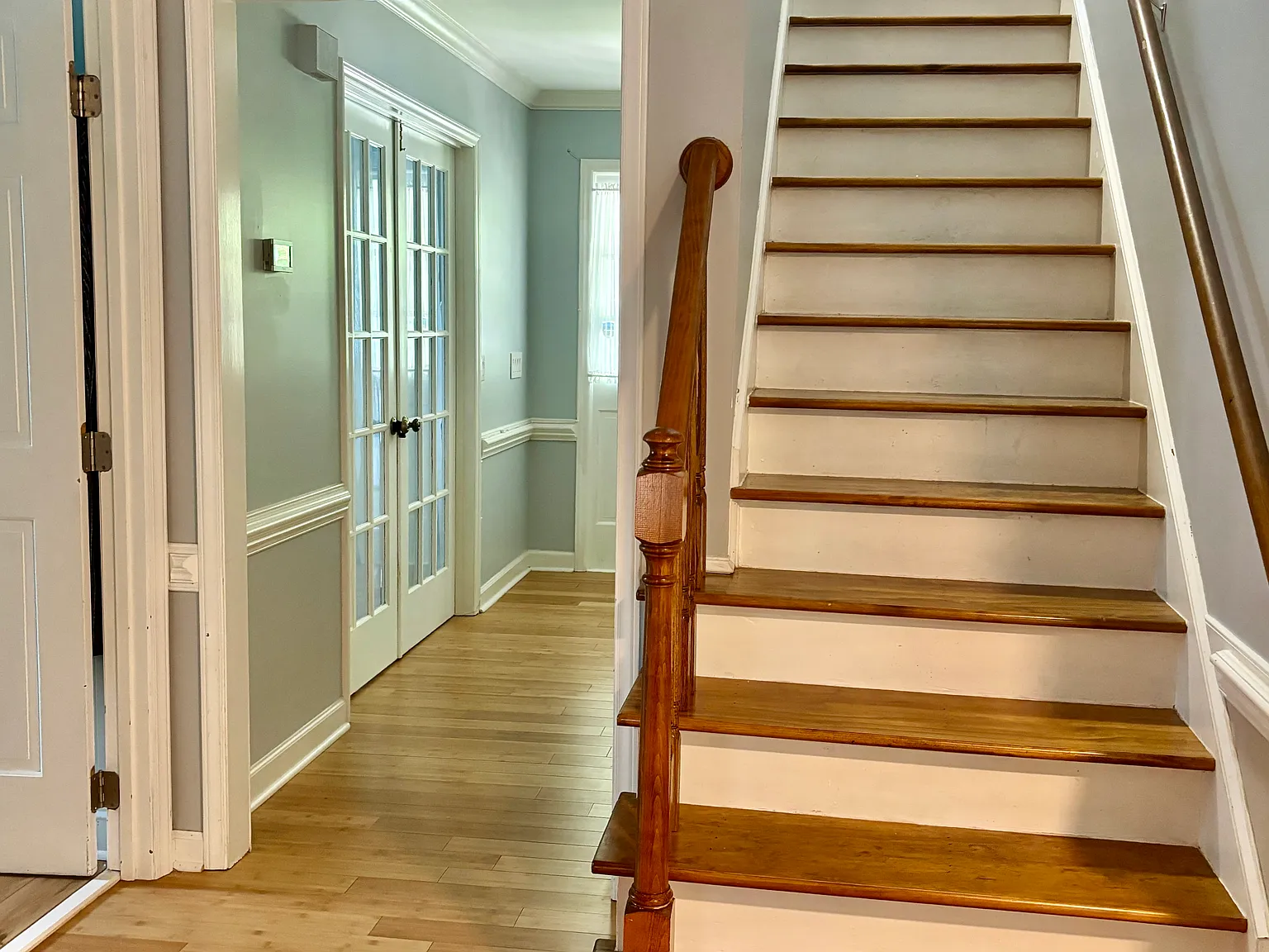 4 bed, 2.5 bath, 2143 sqft, $2,900 — Photo 2