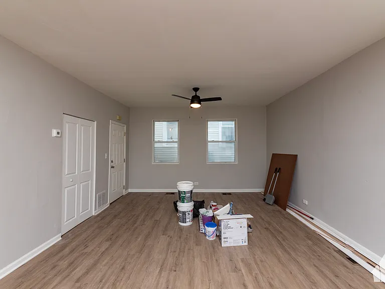 1022 W Fry St #CH1 — Photo 2