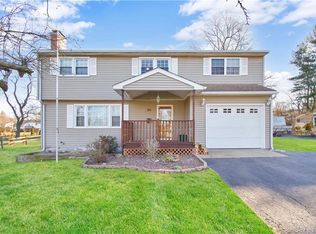 20 High Ridge Rd, Ellington, CT 06029