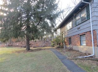 123 Grandview Ave, Spring Valley, NY 10977