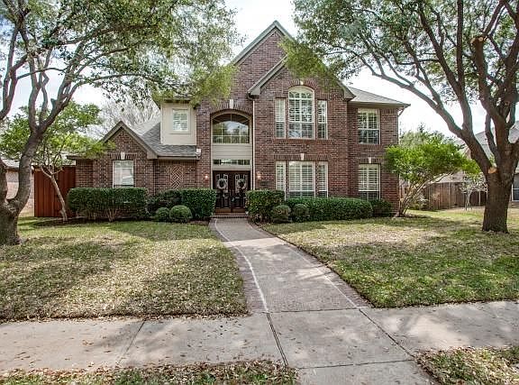 2nd image of 4588 Spencer Dr