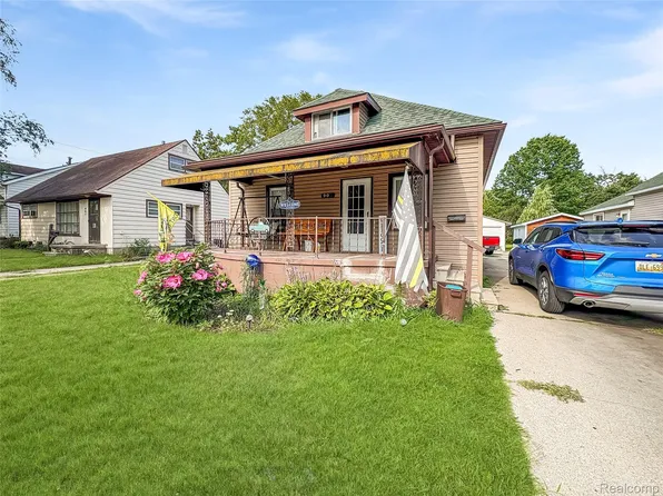 905 Wright St, Saginaw, MI 48602