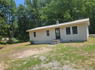 1350 Redd Shop Rd, Farmville, VA 23901