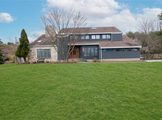 143 Gnarled Hollow Rd, East Setauket, NY 11733