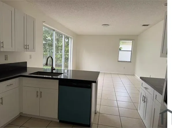 16295 NW 17th Ct, Pembroke Pines, FL 33028