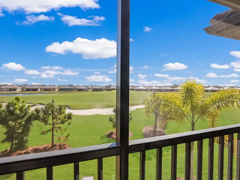 5721 Palmer Cir #201 — Photo 29