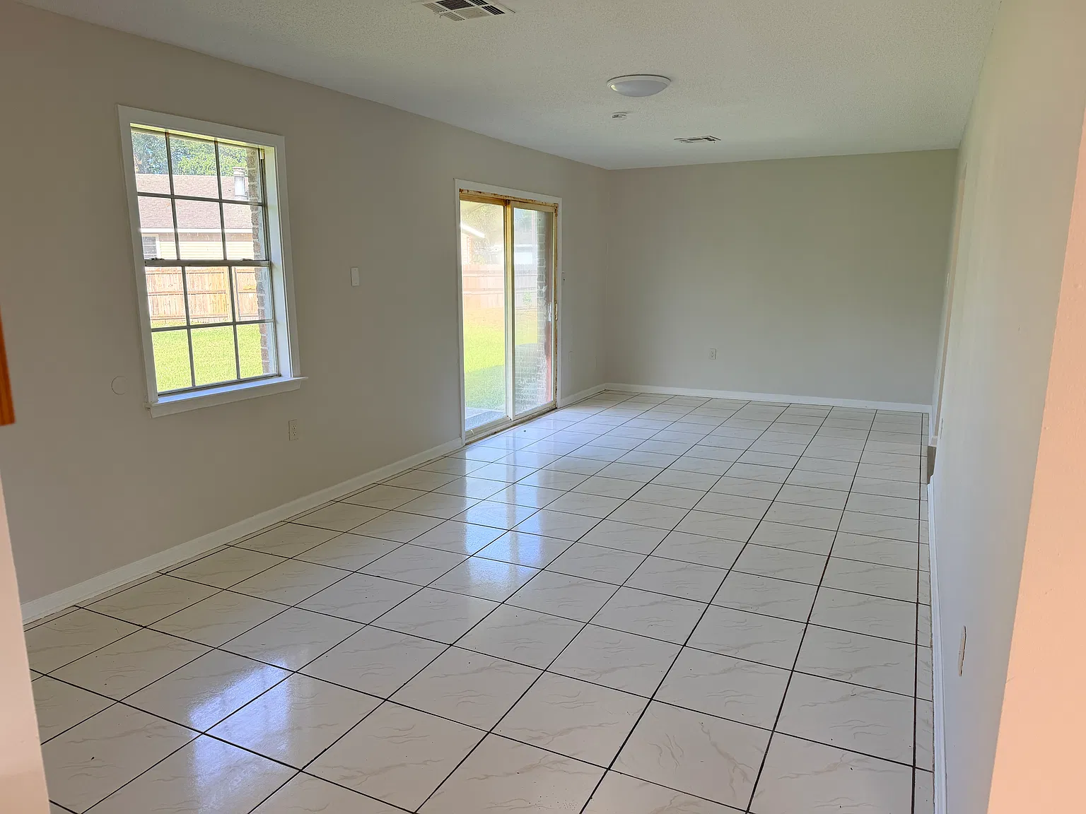 3 bed, 1685 sqft, $1,950 — Photo 4