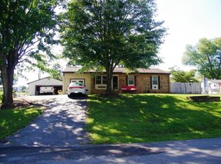 157 Edgewood Dr, Gray, TN 37615