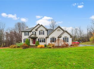 9765 Bascom Rd, Chardon, OH 44024