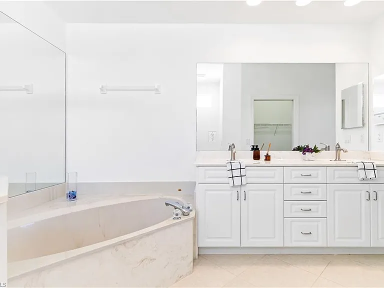 8635 Ibis Cove Cir — Photo 13