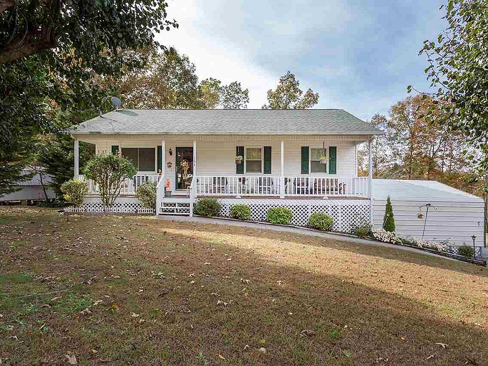 1st image of 194 Crescent Dr SE