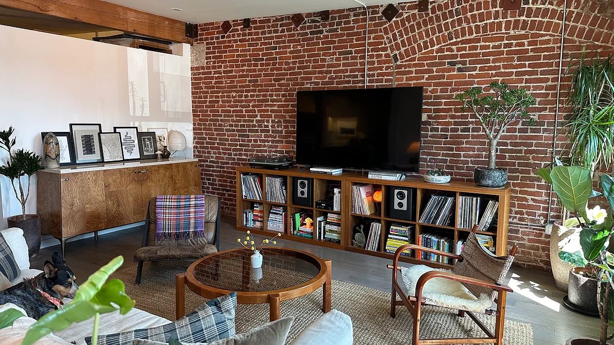 Building Photo - 527 Molino St #405